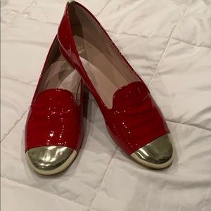 Stuart Weizmann Red loafers gold toe size 8